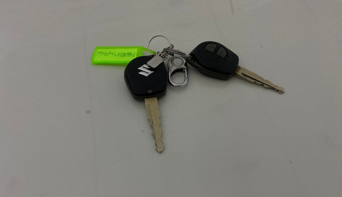 2023 Maruti Dzire VXI, Petrol, Manual, 66,825 km, Key Close Up