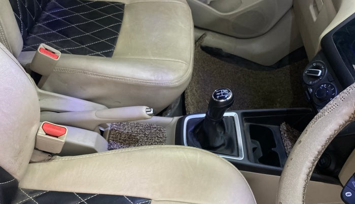 2023 Maruti Dzire VXI, Petrol, Manual, 66,825 km, Gear Lever