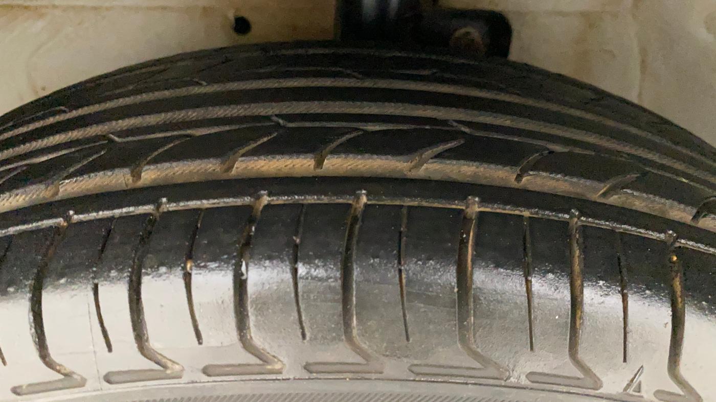 2018 Maruti Celerio X VXI (O), Petrol, Manual, 39,995 km, Left Front Tyre Tread