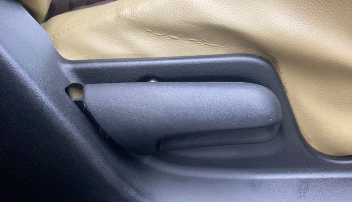 2013 Maruti Swift LXI, Petrol, Manual, 56,724 km, Driver Side Adjustment Panel