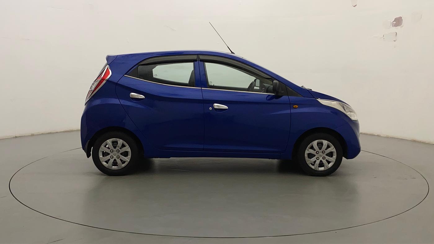 2015 Hyundai Eon MAGNA +, Petrol, Manual, 50,126 km, Right Side