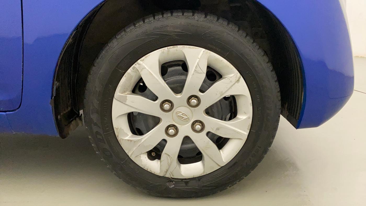 2015 Hyundai Eon MAGNA +, Petrol, Manual, 50,126 km, Right Front Wheel