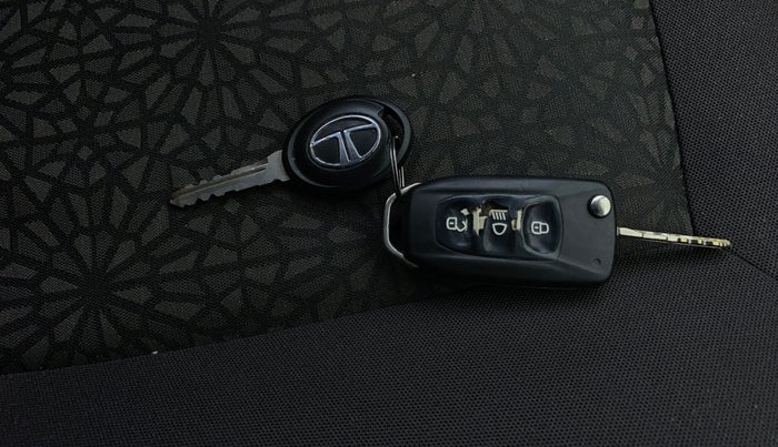 2016 Tata Zest XT PETROL, Petrol, Manual, 81,633 km, Key Close Up