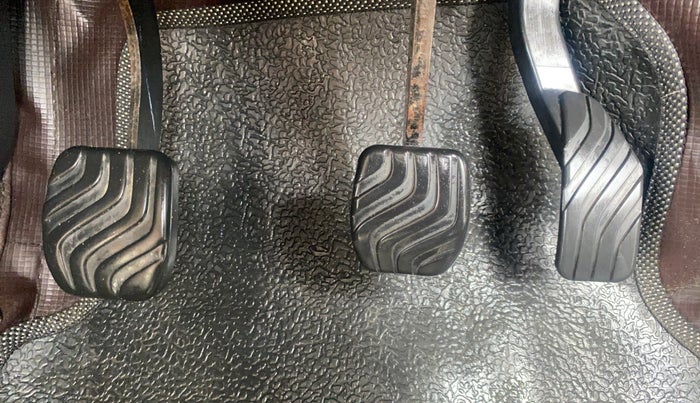 2024 Renault TRIBER RXZ, Petrol, Manual, 51,144 km, Pedals