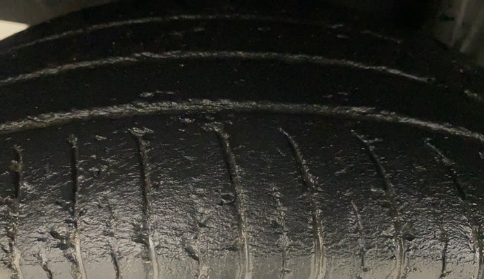 2024 Renault TRIBER RXZ, Petrol, Manual, 51,144 km, Right Rear Tyre Tread