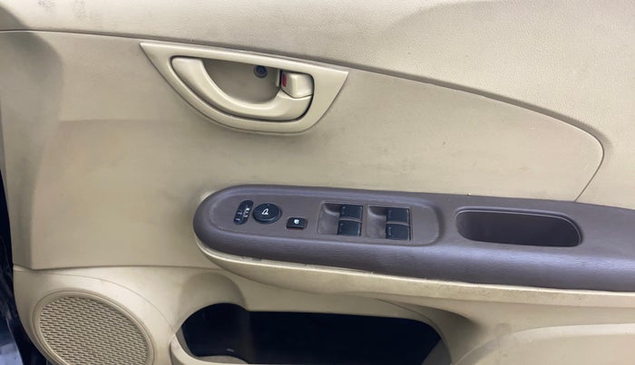 2013 Honda Brio S MT, Petrol, Manual, 96,095 km, Driver Side Door Panels Control