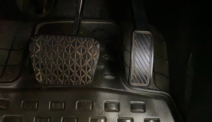 2016 Ford Ecosport TITANIUM 1.5L PETROL AT, Petrol, Automatic, 45,015 km, Pedals