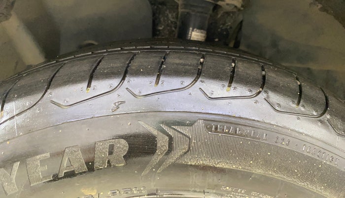 2016 Ford Ecosport TITANIUM 1.5L PETROL AT, Petrol, Automatic, 45,015 km, Left Front Tyre Tread