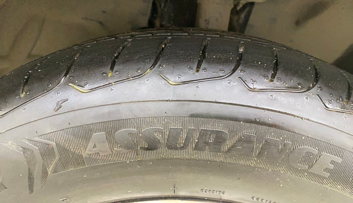 2016 Ford Ecosport TITANIUM 1.5L PETROL AT, Petrol, Automatic, 45,015 km, Right Front Tyre Tread