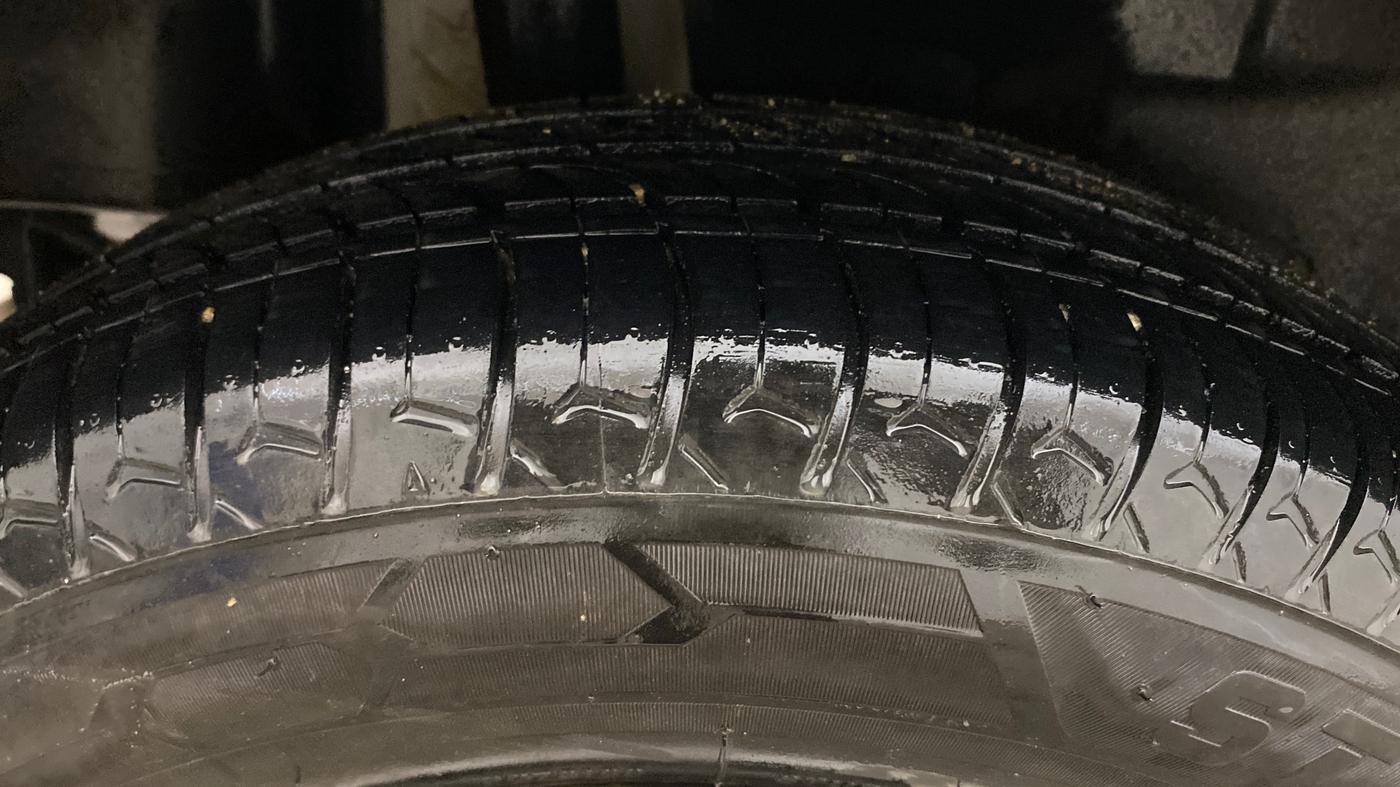2023 Maruti Swift VXI CNG, CNG, Manual, 91,940 km, Right Rear Tyre Tread