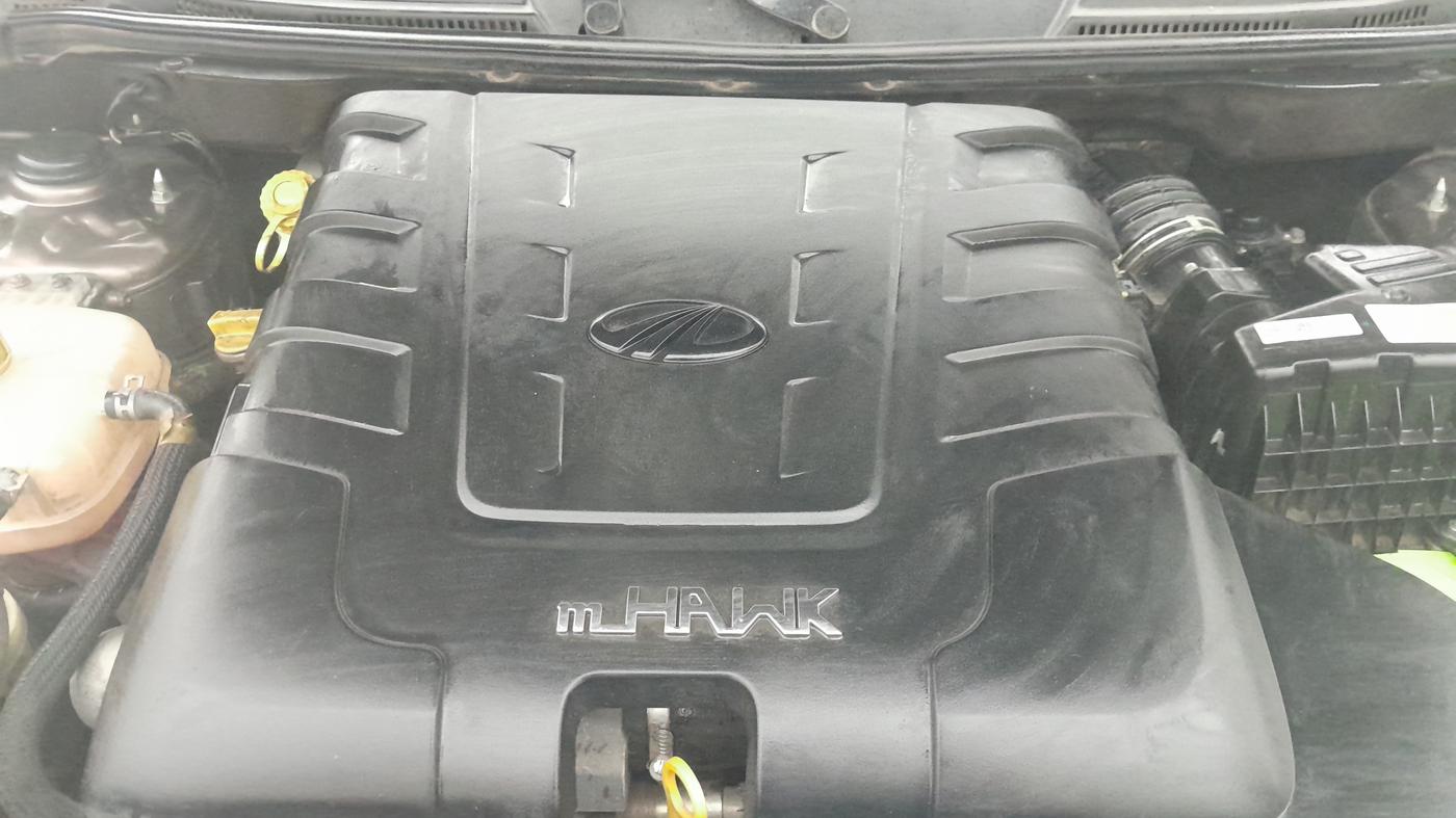2018 Mahindra XUV500 W11 AT, Diesel, Automatic, 61,563 km, Engine View