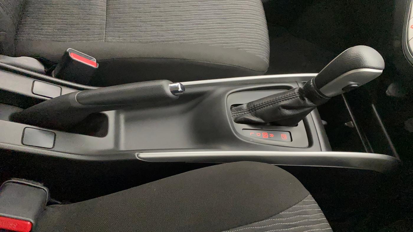 2017 Maruti Baleno DELTA CVT PETROL 1.2, Petrol, Automatic, 38,775 km, Gear Lever