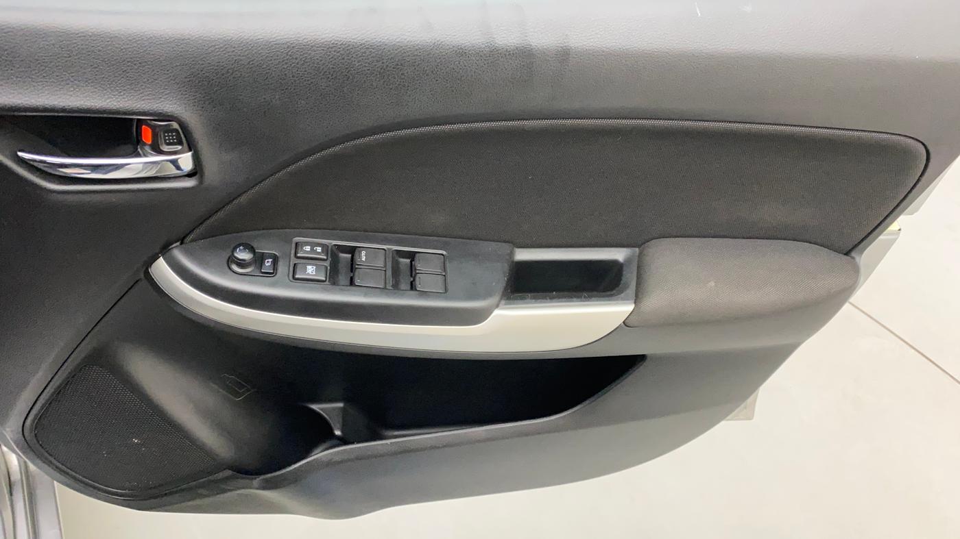 2017 Maruti Baleno DELTA CVT PETROL 1.2, Petrol, Automatic, 38,775 km, Driver Side Door Panels Control