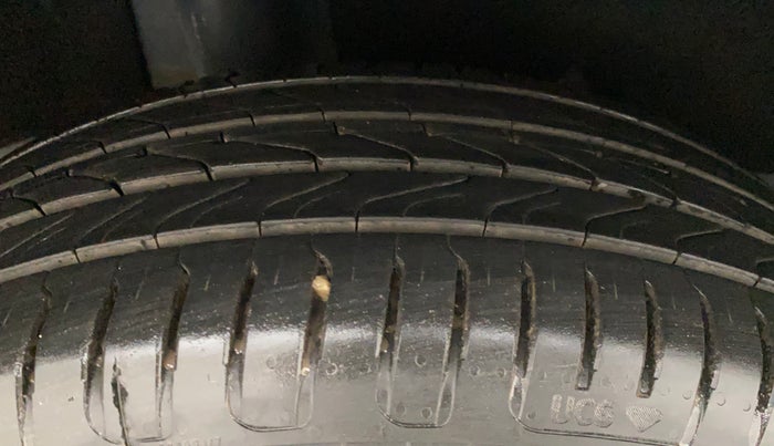 2017 Maruti Baleno DELTA CVT PETROL 1.2, Petrol, Automatic, 38,775 km, Right Rear Tyre Tread
