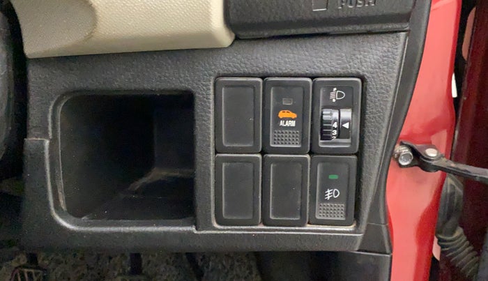 2014 Maruti Wagon R 1.0 VXI, Petrol, Manual, 79,204 km, Dashboard - Headlight height adjustment not working