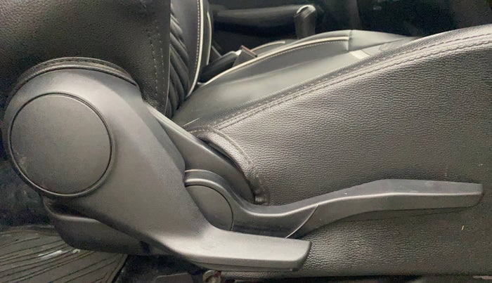2021 Maruti Swift VXI, Petrol, Manual, 25,384 km, Driver Side Adjustment Panel