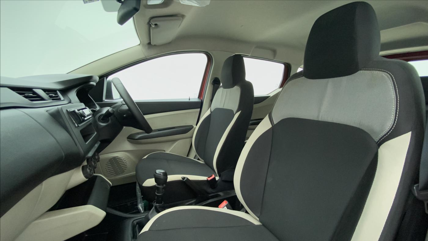 2020 Renault TRIBER RXE MT PETROL, Petrol, Manual, 7,008 km, Right Side Front Door Cabin