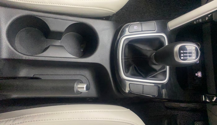 2022 KIA SELTOS HTX 1.5 PETROL, Petrol, Manual, 37,145 km, Gear Lever