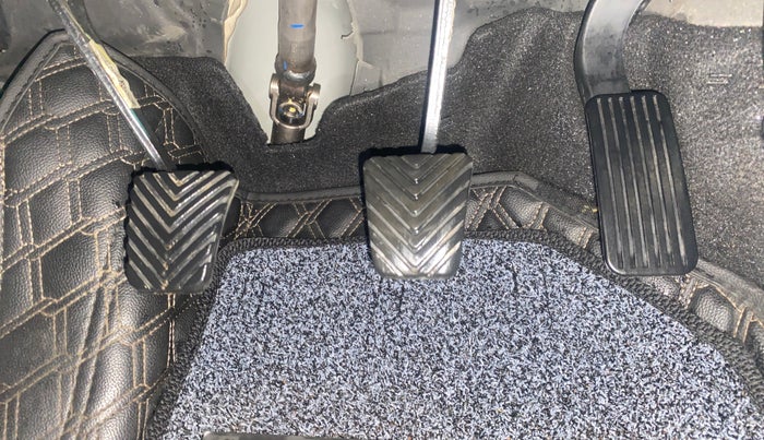 2022 KIA SELTOS HTX 1.5 PETROL, Petrol, Manual, 37,145 km, Pedals