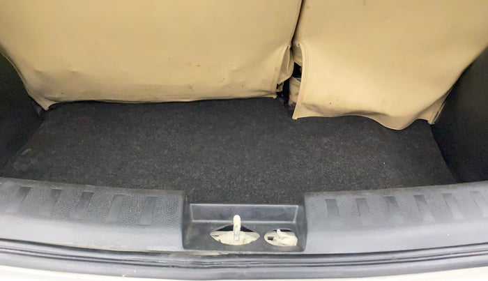 2016 Maruti Swift VDI ABS, Diesel, Manual, 68,307 km, Boot Inside