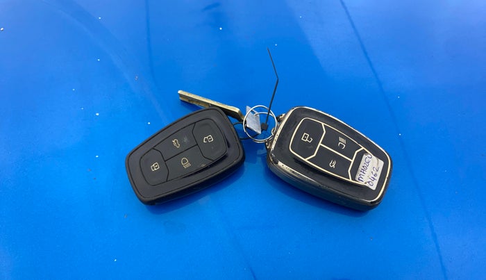 2017 Tata NEXON XZ PLUS DIESEL, Diesel, Manual, 75,307 km, Key Close Up