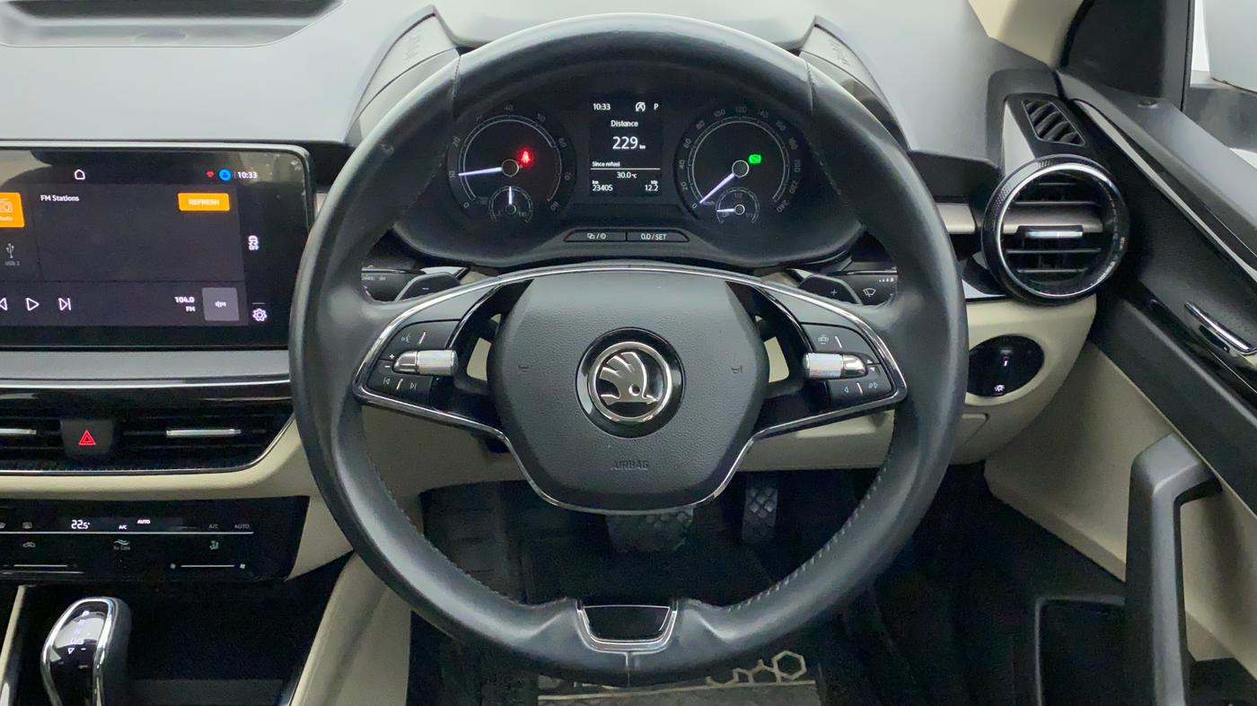 2022 Skoda SLAVIA AMBITION 1.0L TSI AT, Petrol, Automatic, 23,405 km, Steering Wheel Close Up