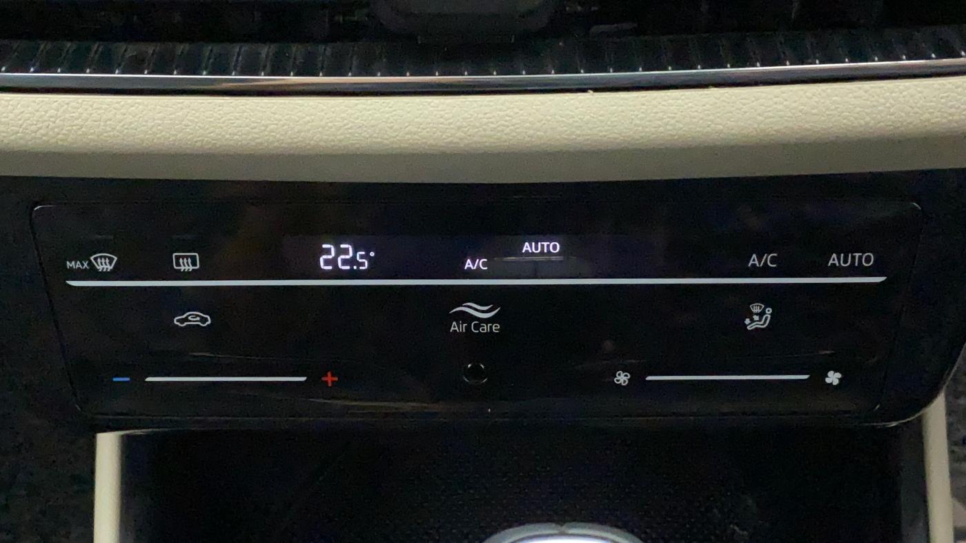 2022 Skoda SLAVIA AMBITION 1.0L TSI AT, Petrol, Automatic, 23,405 km, Automatic Climate Control
