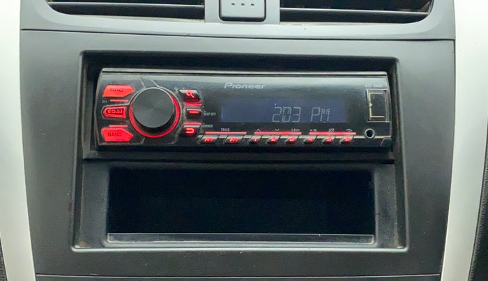 2017 Maruti Celerio VXI, Petrol, Manual, 1,18,591 km, Infotainment system - Button has minor damage