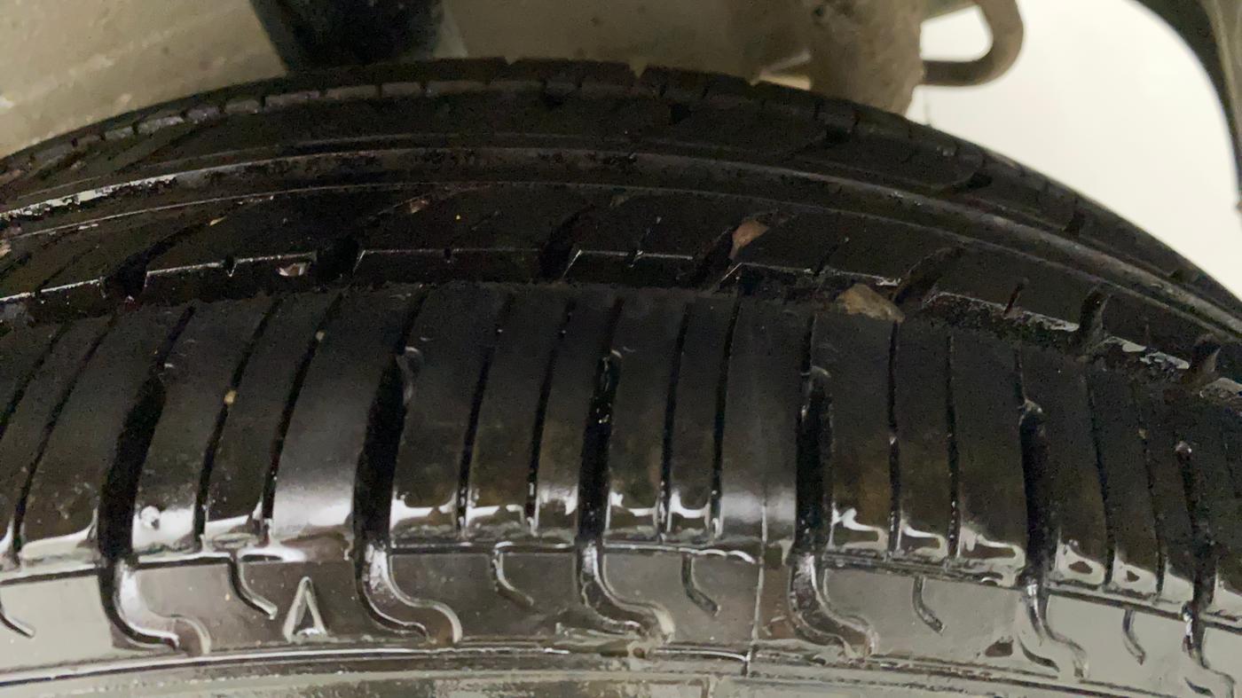 2017 Maruti Celerio VXI, Petrol, Manual, 1,18,591 km, Left Rear Tyre Tread