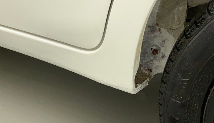 2017 Maruti Celerio VXI, Petrol, Manual, 1,18,591 km, Left running board - Slight discoloration