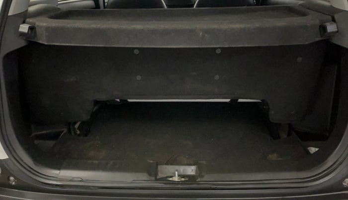 2023 Maruti BREZZA LXI S- CNG, CNG, Manual, 57,276 km, Boot Inside