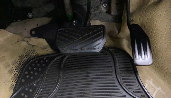 2012 Maruti A Star VXI (ABS) AT, Petrol, Automatic, 65,786 km, Pedals