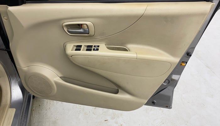 2012 Maruti A Star VXI (ABS) AT, Petrol, Automatic, 65,786 km, Driver Side Door Panels Control