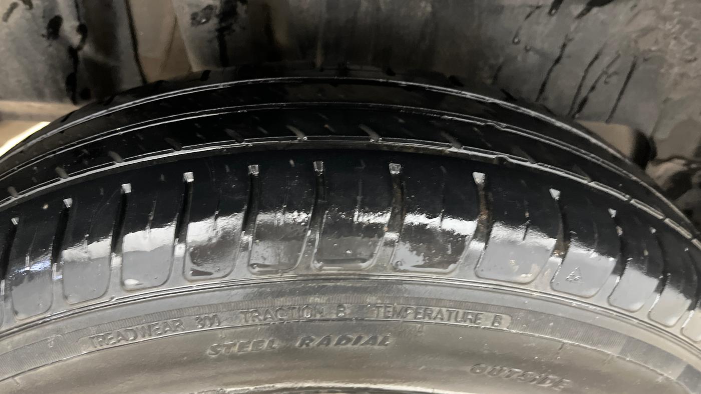 2018 Maruti Swift VXI, Petrol, Manual, 49,784 km, Right Rear Tyre Tread