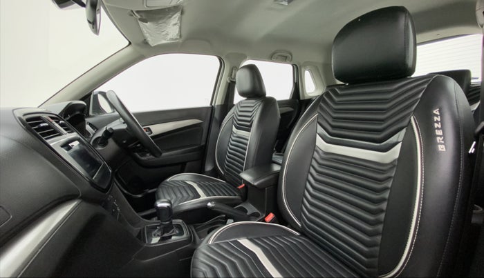 2018 Maruti Vitara Brezza ZDI + AMT, Diesel, Automatic, 89,994 km, Right Side Front Door Cabin