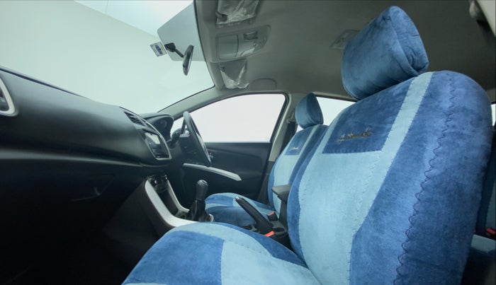 2017 Maruti S Cross ZETA 1.3, Diesel, Manual, 83,970 km, Right Side Front Door Cabin