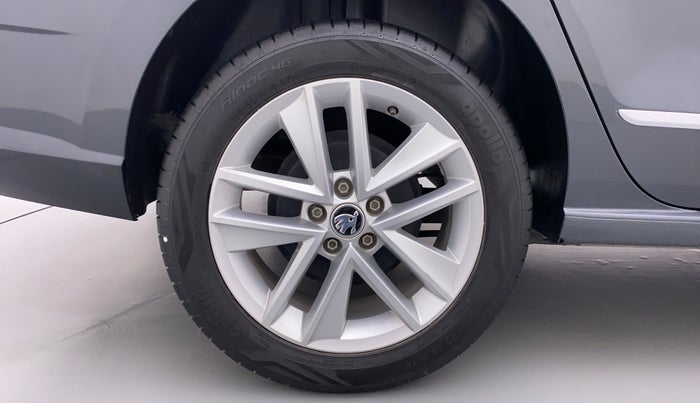 2019 Skoda Rapid STYLE 1.6 MPI MT, Petrol, Manual, 20,958 km, Right Rear Wheel