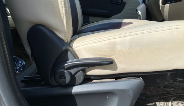 2017 Tata Nano TWIST XTA, Petrol, Automatic, 25,124 km, Driver Side Adjustment Panel