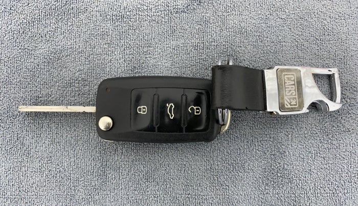 2011 Volkswagen Vento HIGHLINE PETROL, Petrol, Manual, 16,963 km, Key Close Up