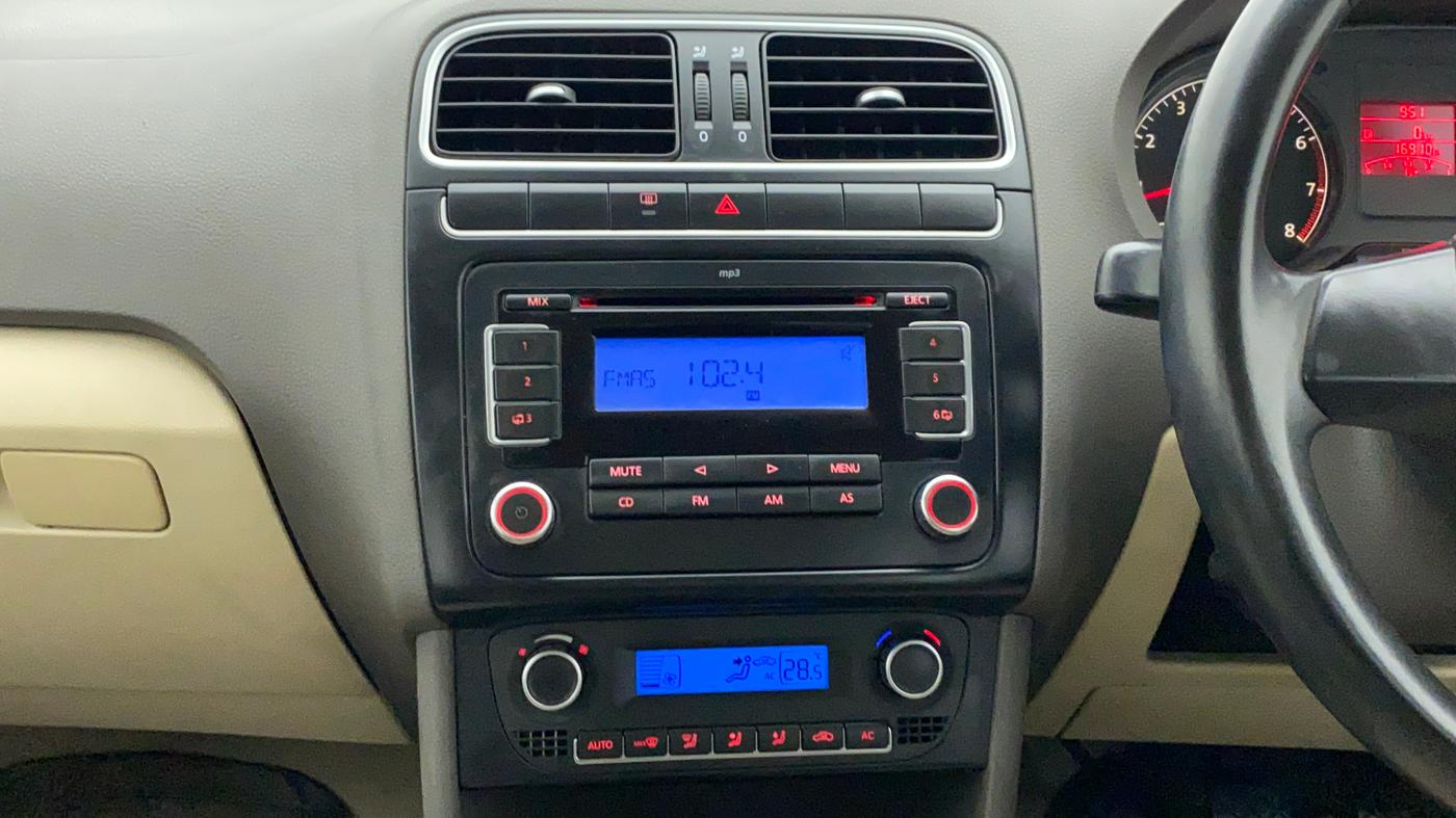 2011 Volkswagen Vento HIGHLINE PETROL, Petrol, Manual, 16,963 km, Air Conditioner
