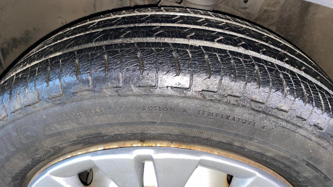 2018 Maruti IGNIS SIGMA 1.2, Petrol, Manual, 20,242 km, Left Front Tyre Tread