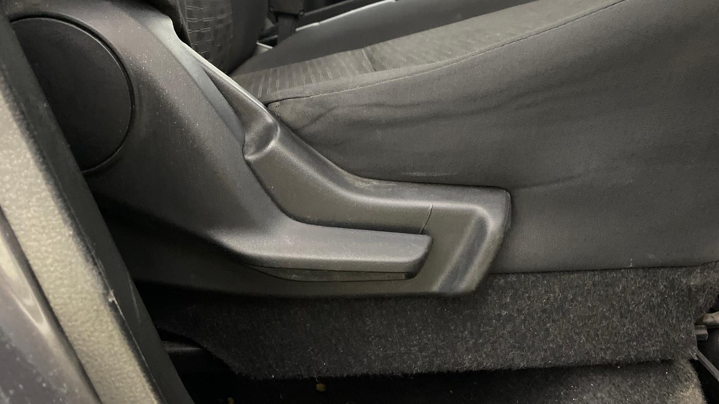 2018 Maruti IGNIS SIGMA 1.2, Petrol, Manual, 20,242 km, Driver Side Adjustment Panel