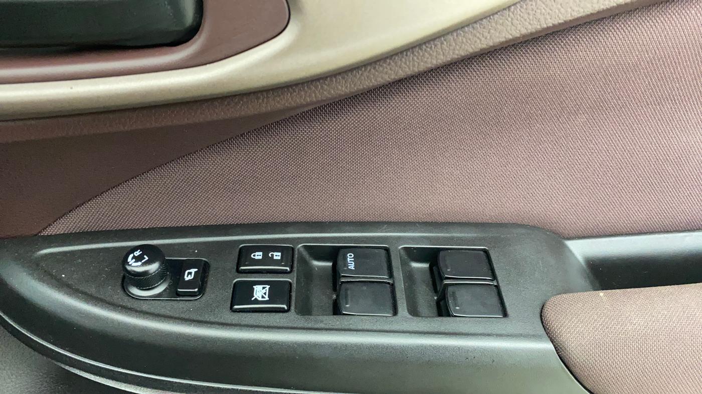 2024 Maruti FRONX DELTA 1.2 AGS, Petrol, Automatic, 2,582 km, Driver Side Door Panels Control