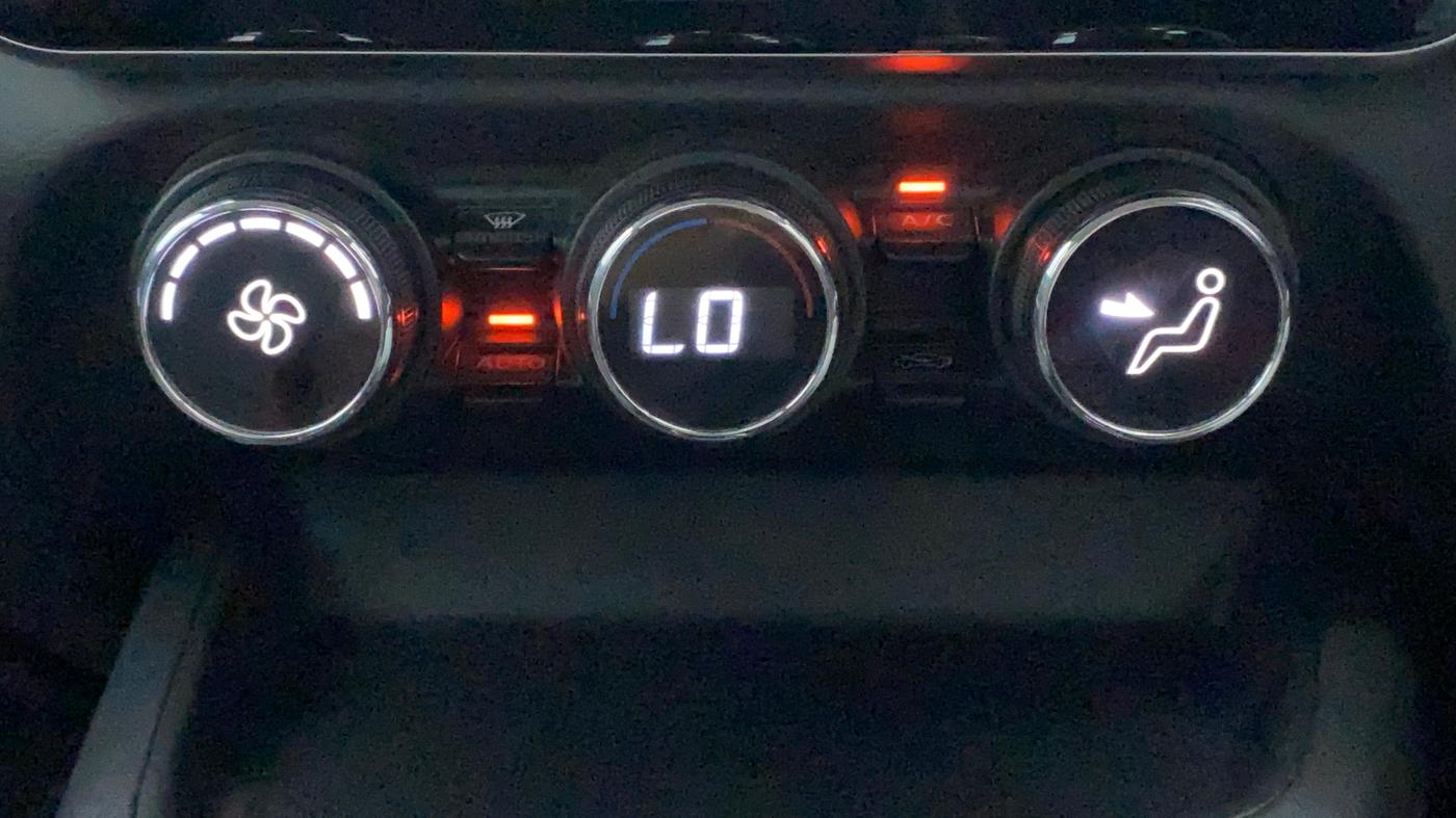 2021 Nissan MAGNITE XV PREMIUM, Petrol, Manual, 12,654 km, Automatic Climate Control