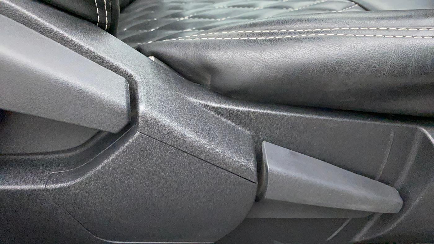 2021 Nissan MAGNITE XV PREMIUM, Petrol, Manual, 12,654 km, Driver Side Adjustment Panel