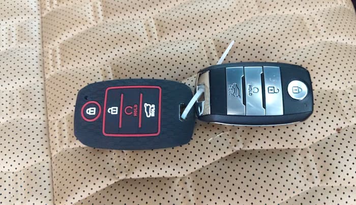 2023 KIA SELTOS HTX PLUS 1.5 IMT DIESEL, Diesel, Manual, 26,086 km, Key Close Up
