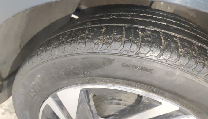 2022 Hyundai NEW I20 ASTA (O) 1.2 AT, Petrol, Automatic, 38,553 km, Right Rear Tyre Tread