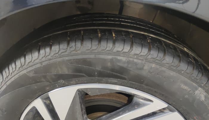 2022 Hyundai NEW I20 ASTA (O) 1.2 AT, Petrol, Automatic, 38,553 km, Left Front Tyre Tread