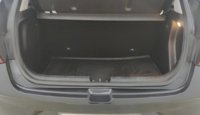 2022 Hyundai NEW I20 ASTA (O) 1.2 AT, Petrol, Automatic, 38,553 km, Boot Inside