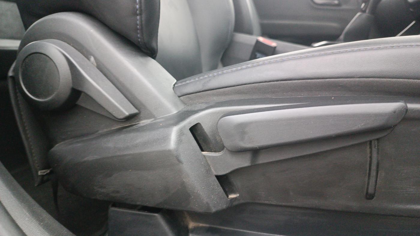 2021 Tata ALTROZ XZ PLUS PETROL DARK EDITION, Petrol, Manual, 56,804 km, Driver Side Adjustment Panel